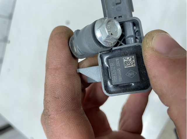 988326121R RENAULT купить в Каменское