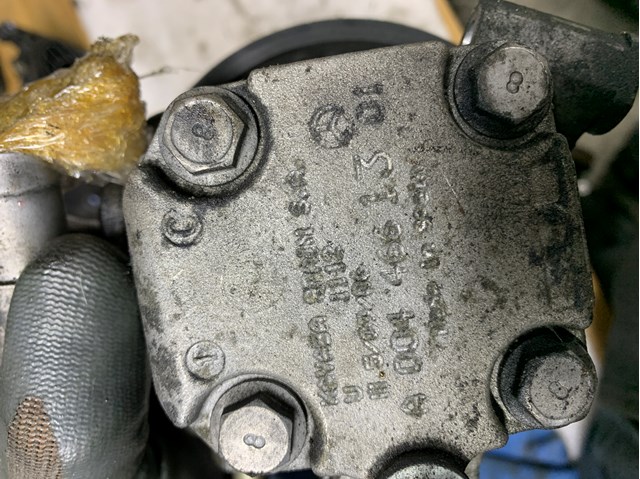 A0044661301 MERCEDES Насос гидроусилителя руля (ГУР) купить в Львов