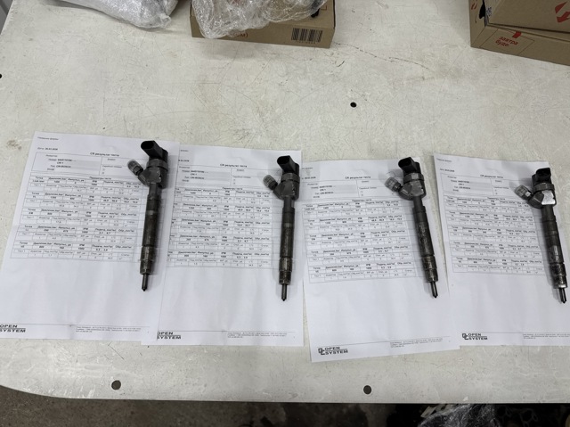 Форсунка дизельная в сборе A6110701687 MERCEDES