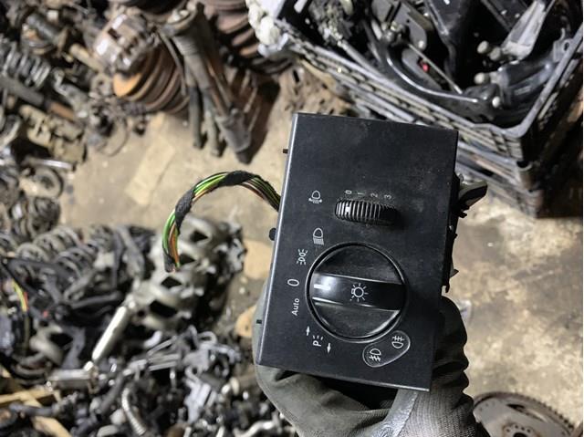 Переключатель света фар на "торпедо" A6395450404 MERCEDES