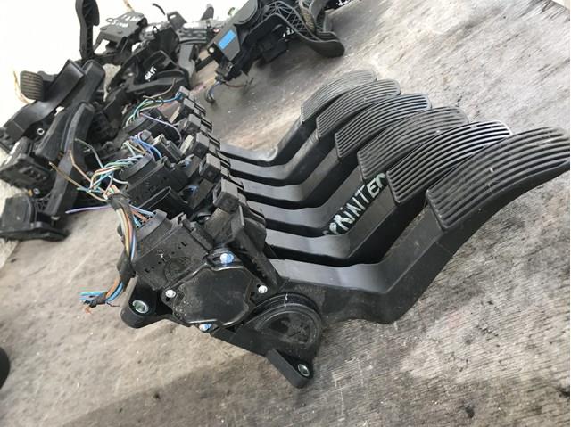 MERCEDES A9013000404 Педаль газа (акселератора) в наличии Черкассы