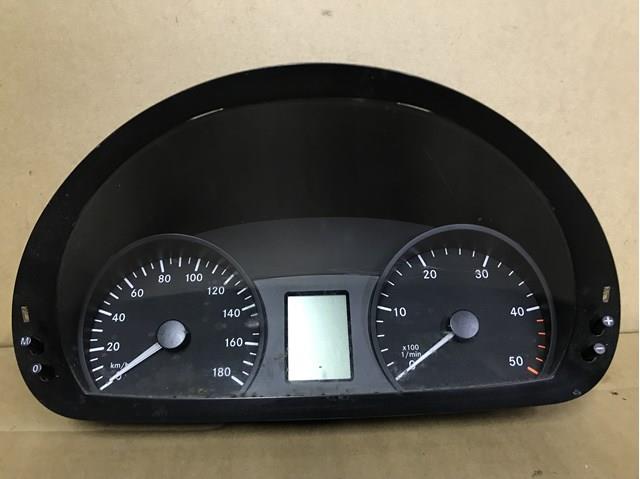 Щиток приборов A9064468821 MERCEDES