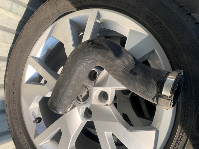 MERCEDES A9065283282 Шланг (патрубок) интеркуллера в наличии Чернигов