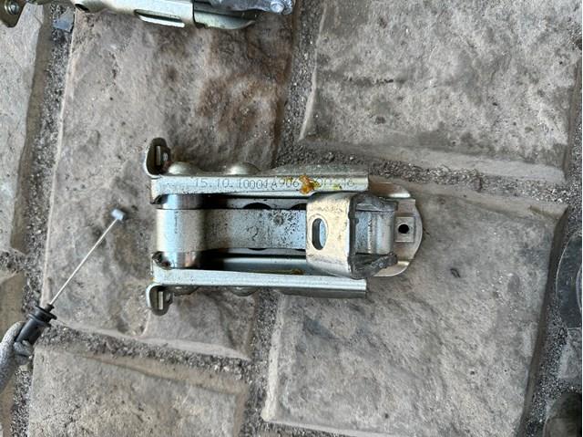 Ограничитель двери передний A9067200316 MERCEDES