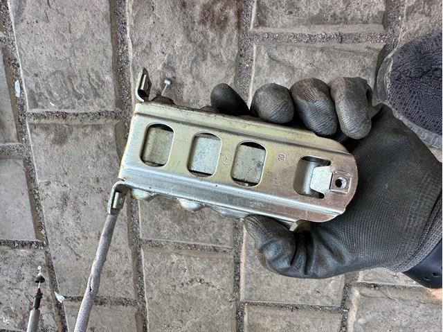 A9067200316 MERCEDES Ограничитель открывания двери передний купить в Чернигов