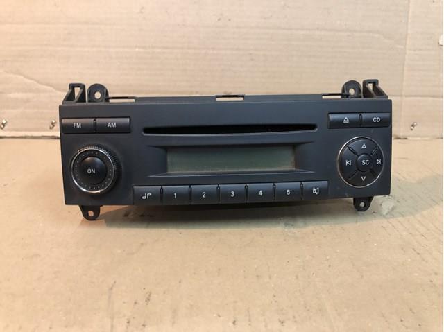 Заводская магнитола A9068200886 MERCEDES