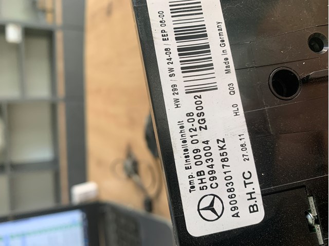 MERCEDES A9068301785 Блок управления кондиционером в наличии Ровно