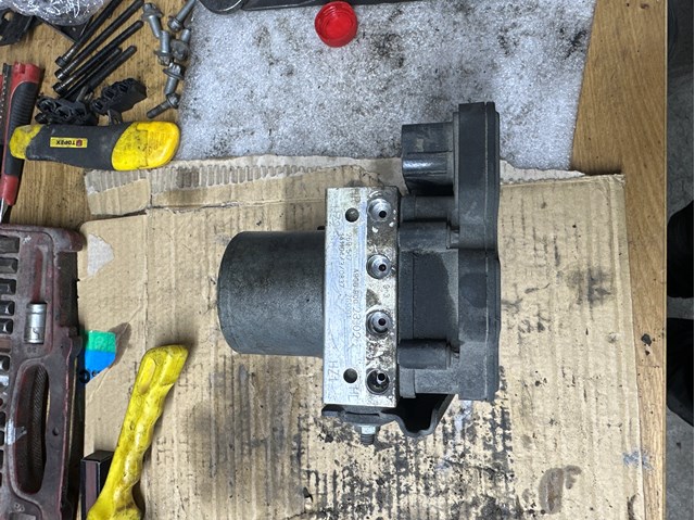 MERCEDES A9069002302 Блок АБС в наличии Ужгород