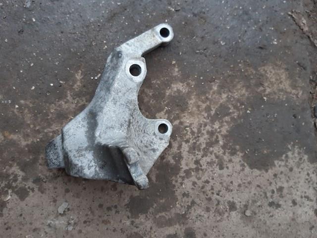 AV617M125AA FORD Кронштейн подушки КПП правый купить в Сумы
