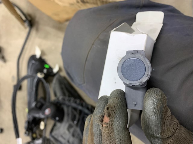 B0J767UC1 MAZDA Датчик сигнализации парковки (парктроник) передний боковой купить в Каменское