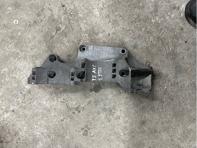 Кронштейн генератора R045903143C VAG