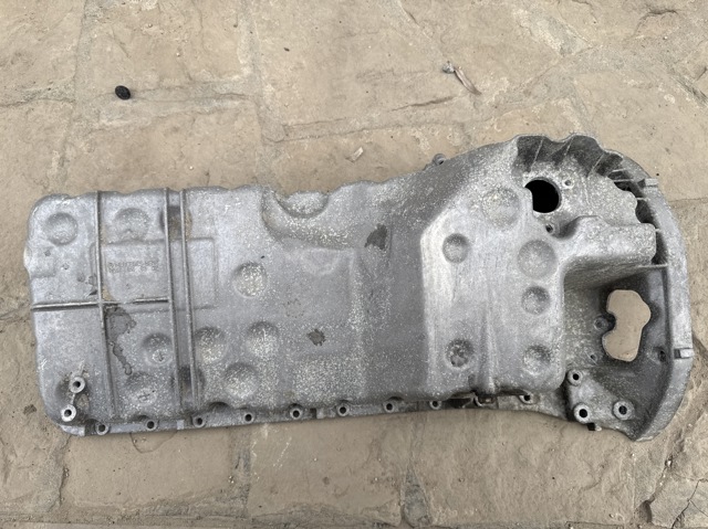 Поддон картера двигателя R6470140302 MERCEDES