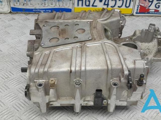 Компрессор автомобильный 06E145603AG VAG
