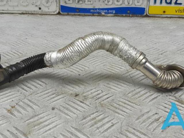 Трубка отвода картерных газов 06H103213G VAG