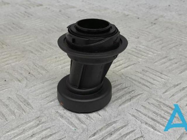Маслоулавливатель 06K103281A VAG