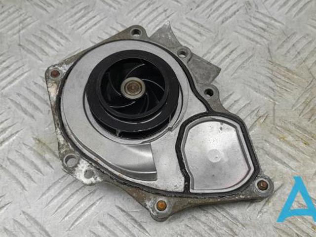 Насос системы охлаждения 06L121012M VAG