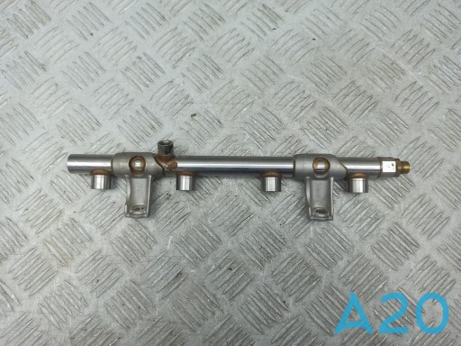 Распределитель топлива (рампа) 06L133317L VAG