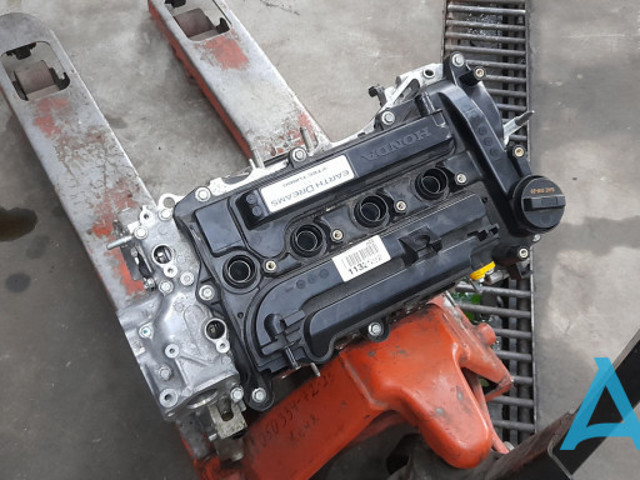 Блок двигателя 100026A0A00 HONDA