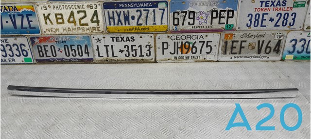 TESLA 103216588D Уплотнитель стекла передней левой двери в наличии Черновцы