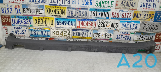 TESLA 103421800B Накладка (молдинг) порога наружная левая в наличии Ирпень