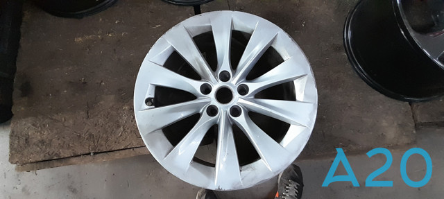 105933700A TESLA купить в Львов