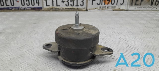 Подушка (опора) двигателя, передняя 112205SA0A NISSAN