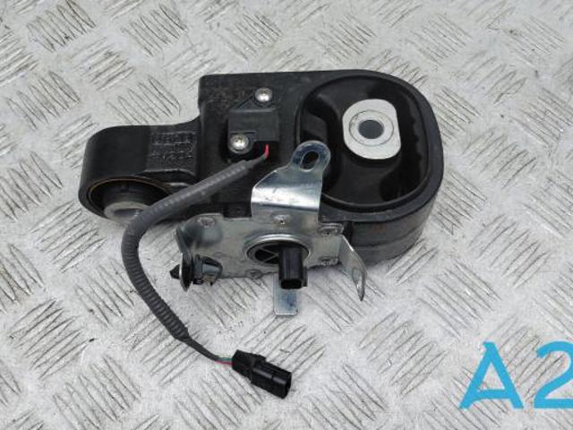 Опора двигателя правая верхняя 113505NA0A NISSAN