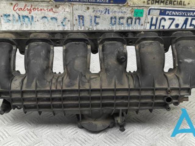 Впускной коллектор 11617564679 BMW