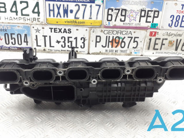 Впускной коллектор 11617576911 BMW
