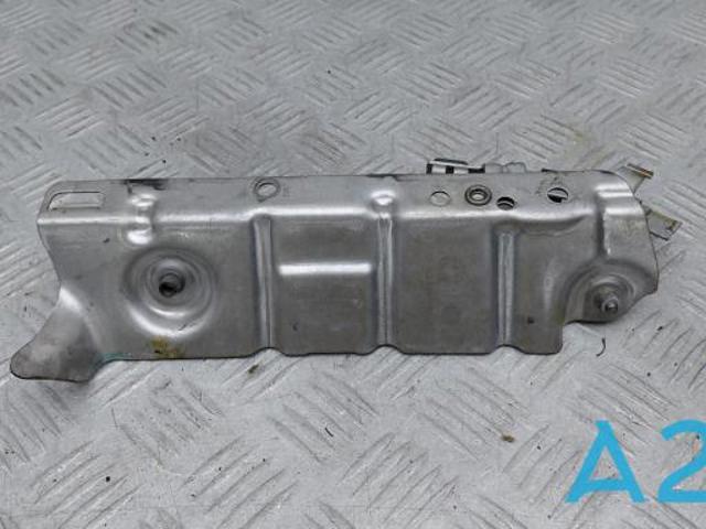 Крышка выпускного коллектора 11658684919 BMW
