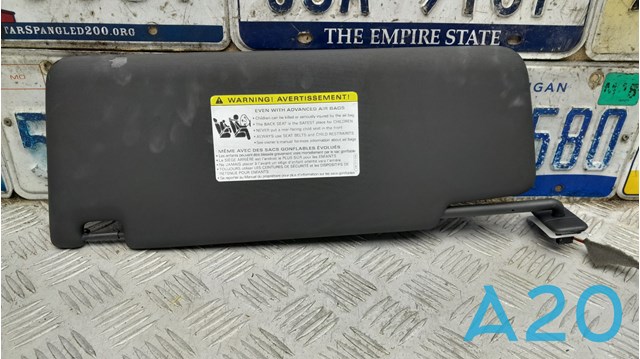 Козырек солнцезащитный автомобиля 11A857552F2UV VAG