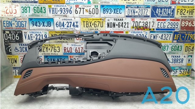 Панель салона передняя "торпедо" 11B857003EYUR VAG