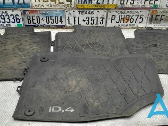 Комплект ковров 11B863011BEUN VAG