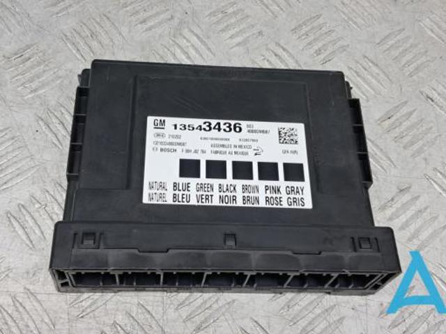 Блок управления комфортом 13534193 GM