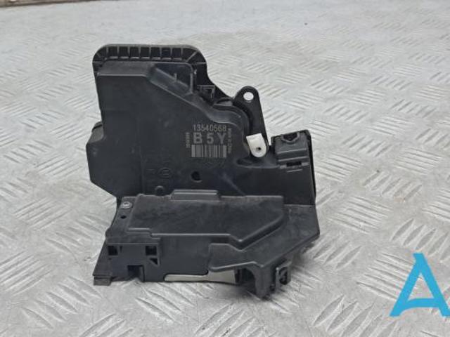Замок двери задней правой 13540568 GM