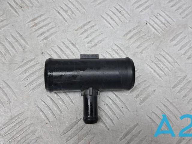 Фланец двигателя системы охлаждения Митсубиси Лансер 10