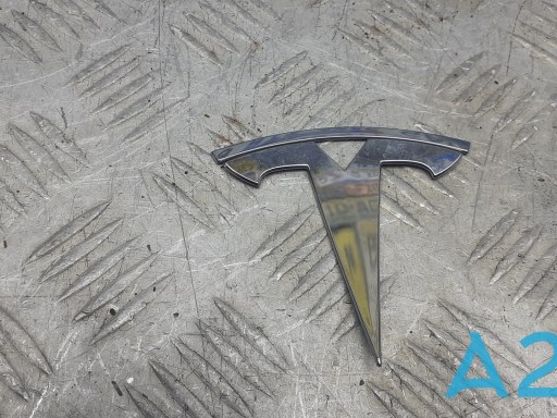 Эмблема на крышку багажника 149495000A TESLA