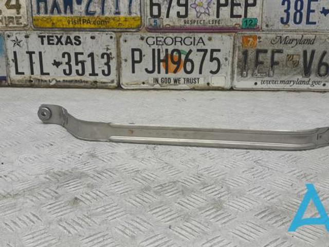 Кронштейн бака топливного 16117404150 BMW
