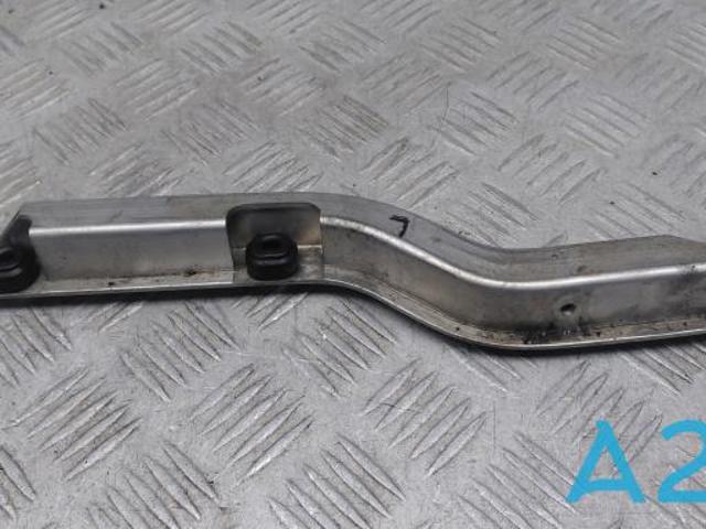BMW 17117583119 Кронштейн радиатора нижний в наличии Украина