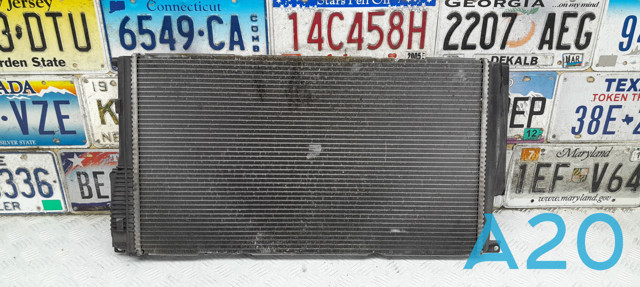 Радиатор охлаждения 17118672104 BMW