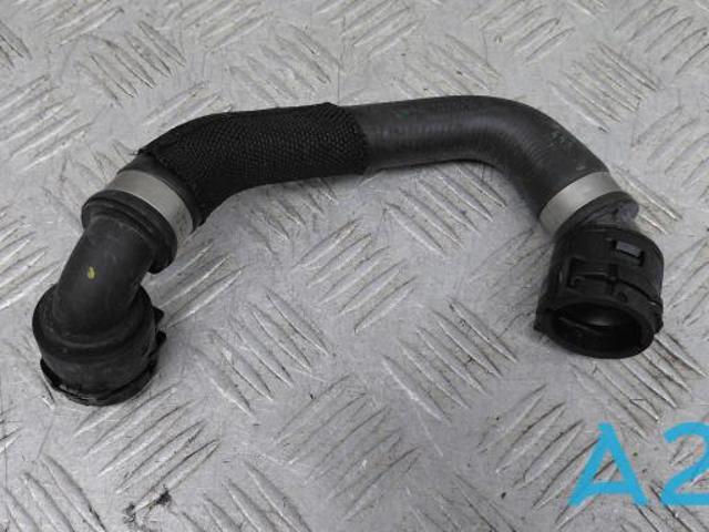 Патрубок радиатора охлаждения нижний 17128602613 BMW