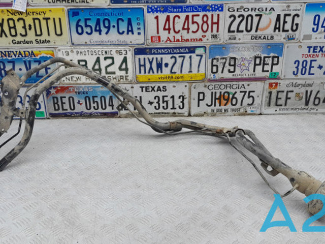 Патрубок бака, к заливной горловине 172213JA1B NISSAN