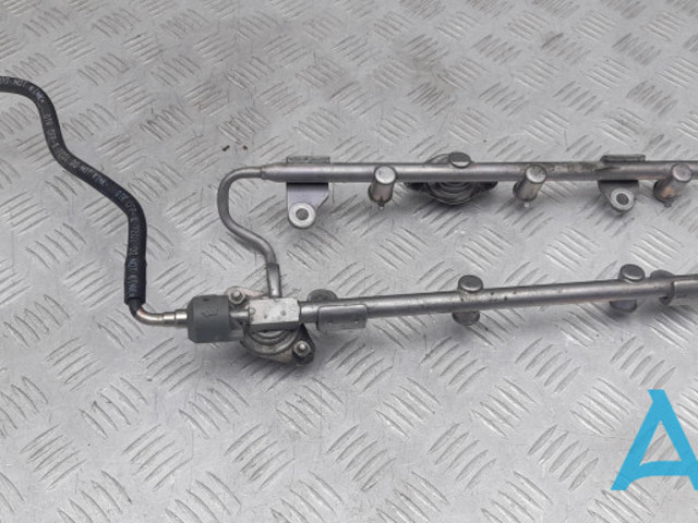 Топливная рампа 17521JA10E NISSAN