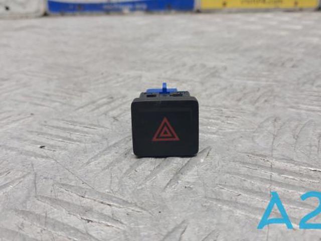 Кнопка включения аварийной сигнализации 17A953509AECU VAG