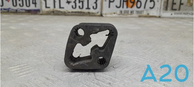 Хомут глушителя задний 18208570671 BMW