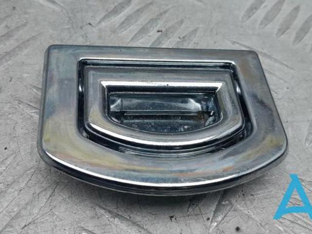 Петля крепления груза 1J0864203D PORSCHE