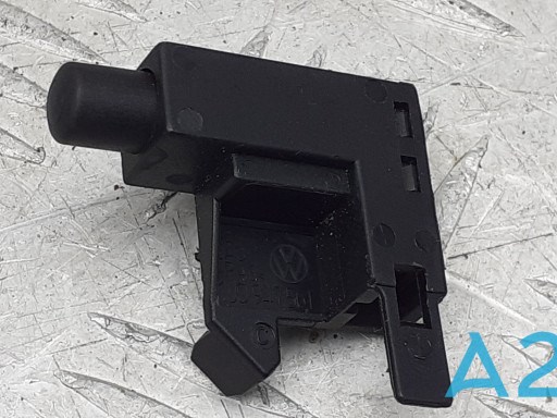 VAG 1J0947561C Выключатель контроля положения ручного тормоза в наличии Николаев