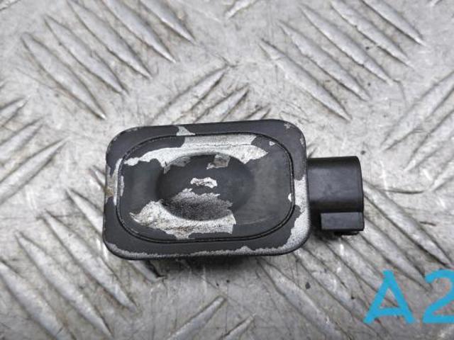 Кнопка привода замка задней 3/5 двери (ляды) 1L2Z14018AC FORD
