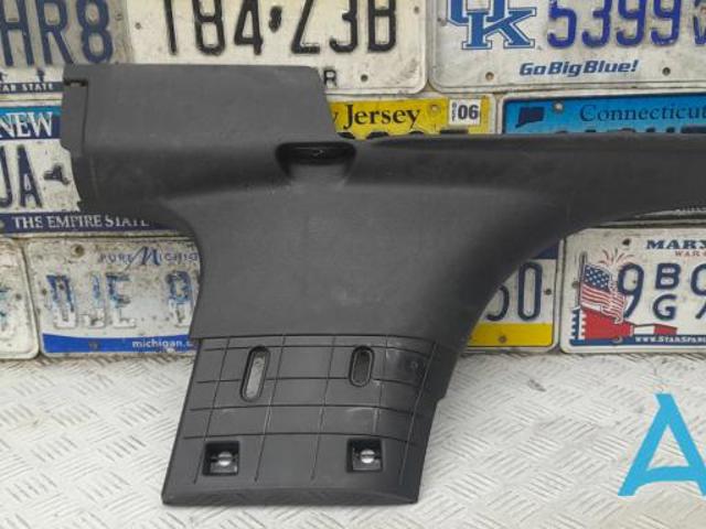 Обшивка стойки кузова внутренняя, средняя нижняя левая 1UD03DX9AC CHRYSLER