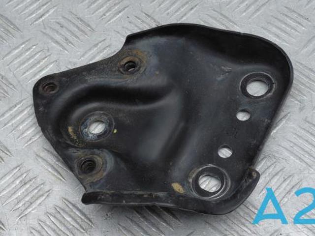 Кронштейн передней балки 20216FL030 SUBARU